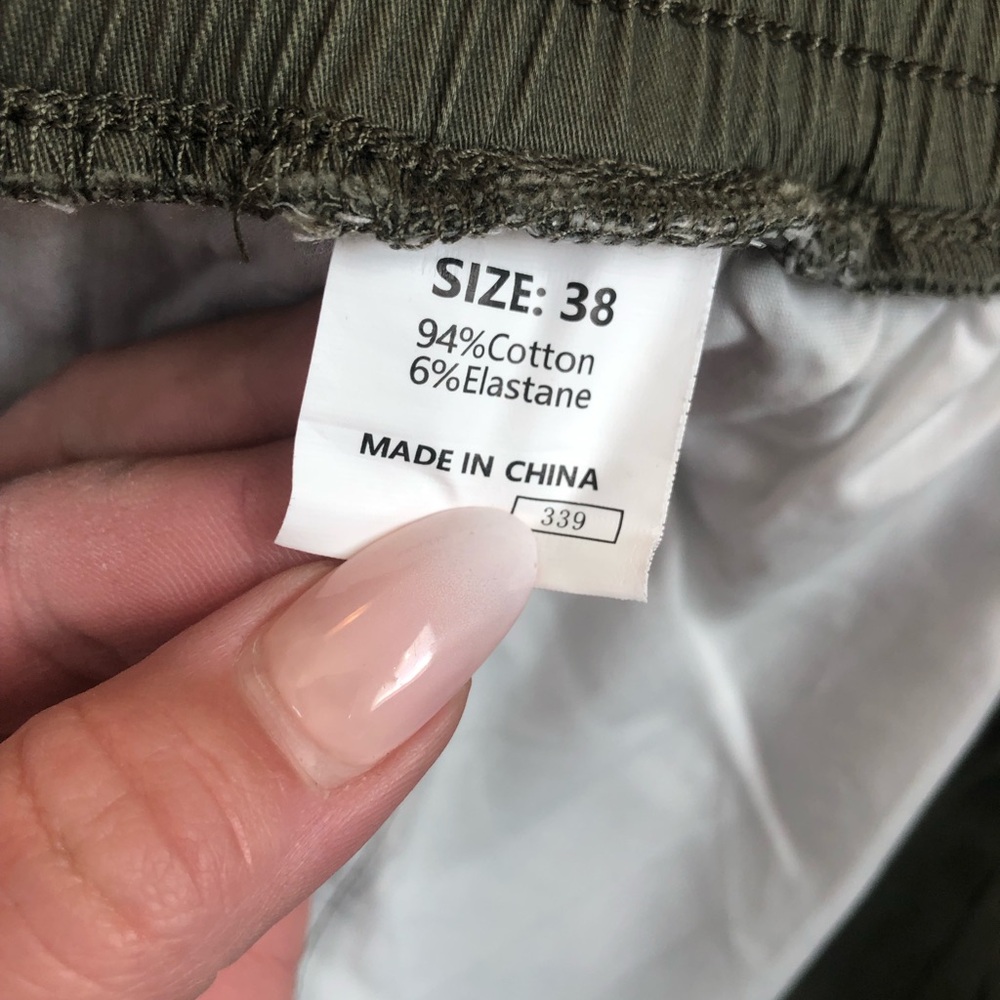 Men's Olive Drawstring Casual Shorts - Picture 5 of 5
